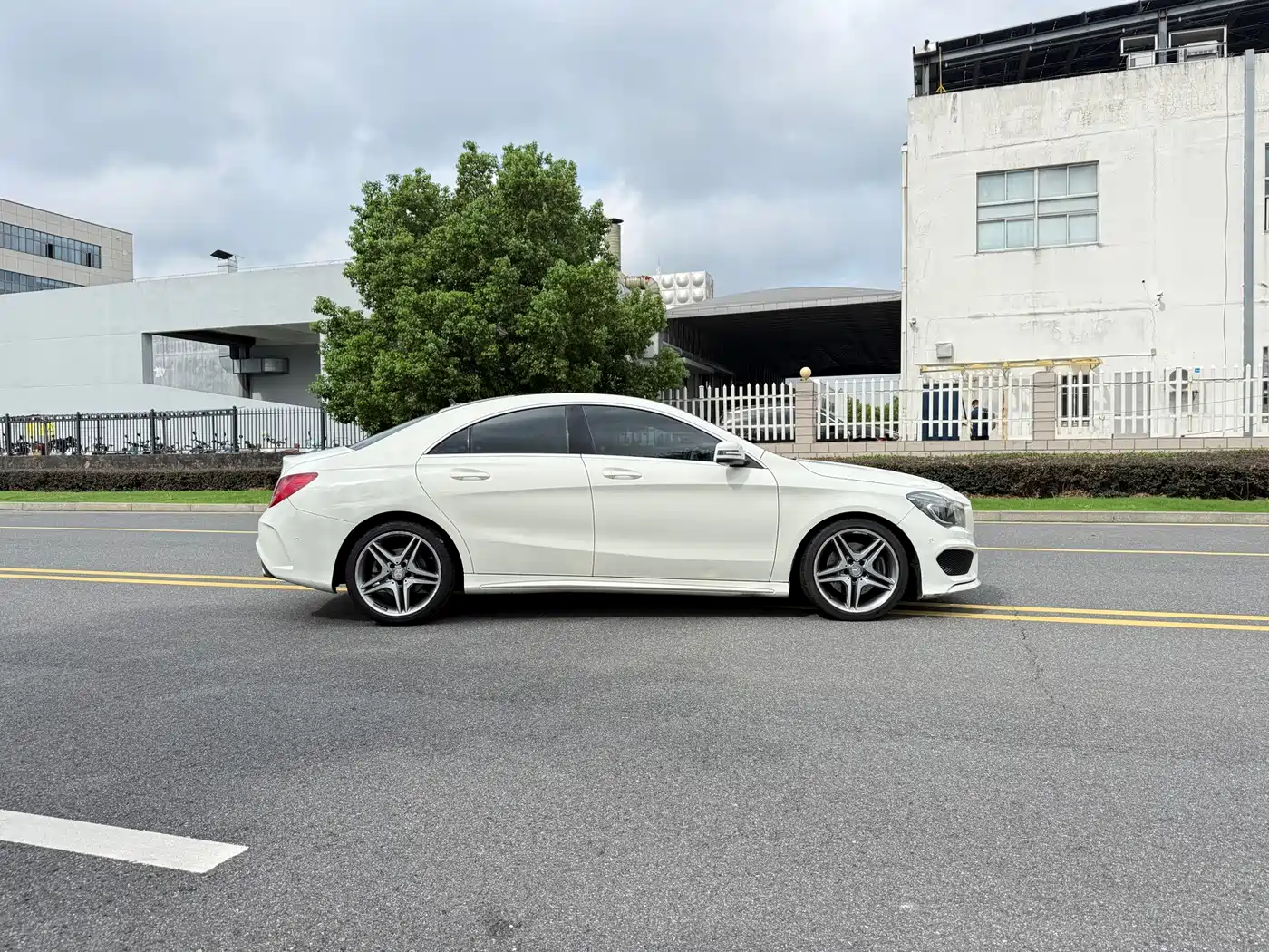 Mercedes-Benz CLA (Import) 2015 2015 CLA 220 4MATIC
