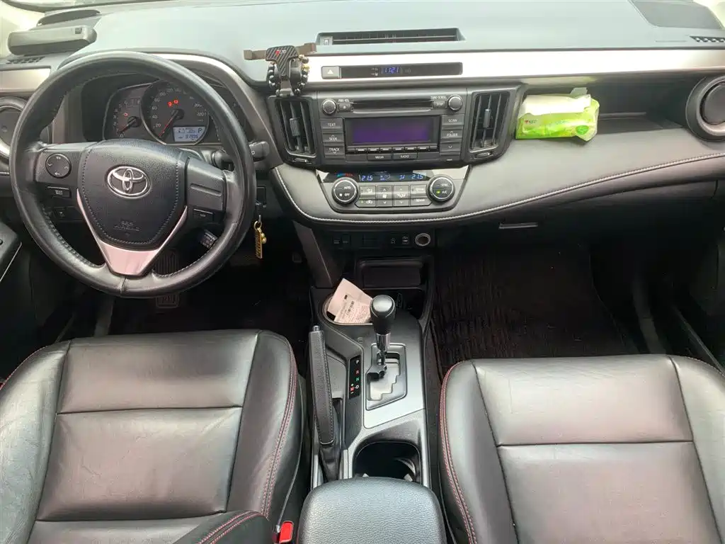 Toyota RAV4 Rongfang 2019 2.0L CVT 2WD Pioneer Edition China VI фото 6
