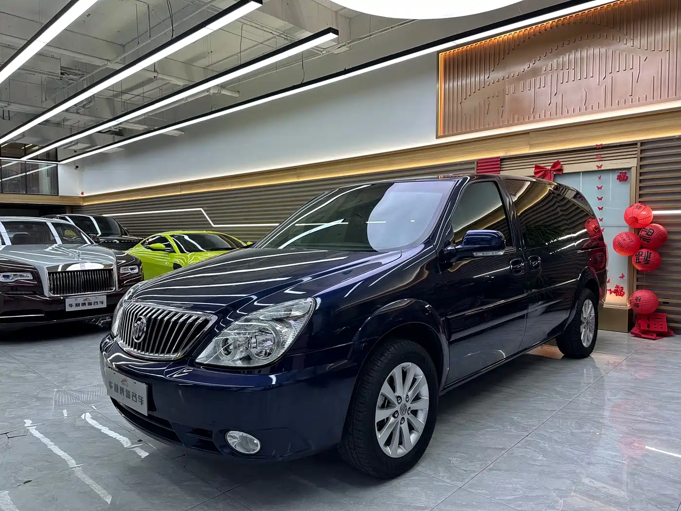 Buick GL8 2011 2.4L LT Executive Edition