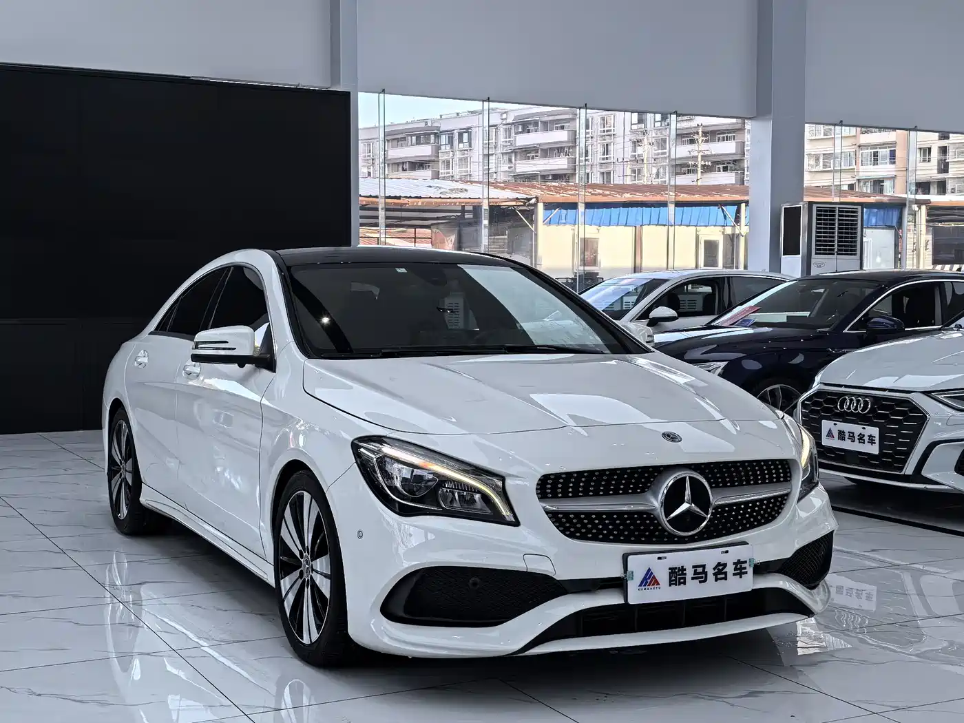 Mercedes-Benz CLA (Import) 2018 CLA 200 Fashion Edition фото 3