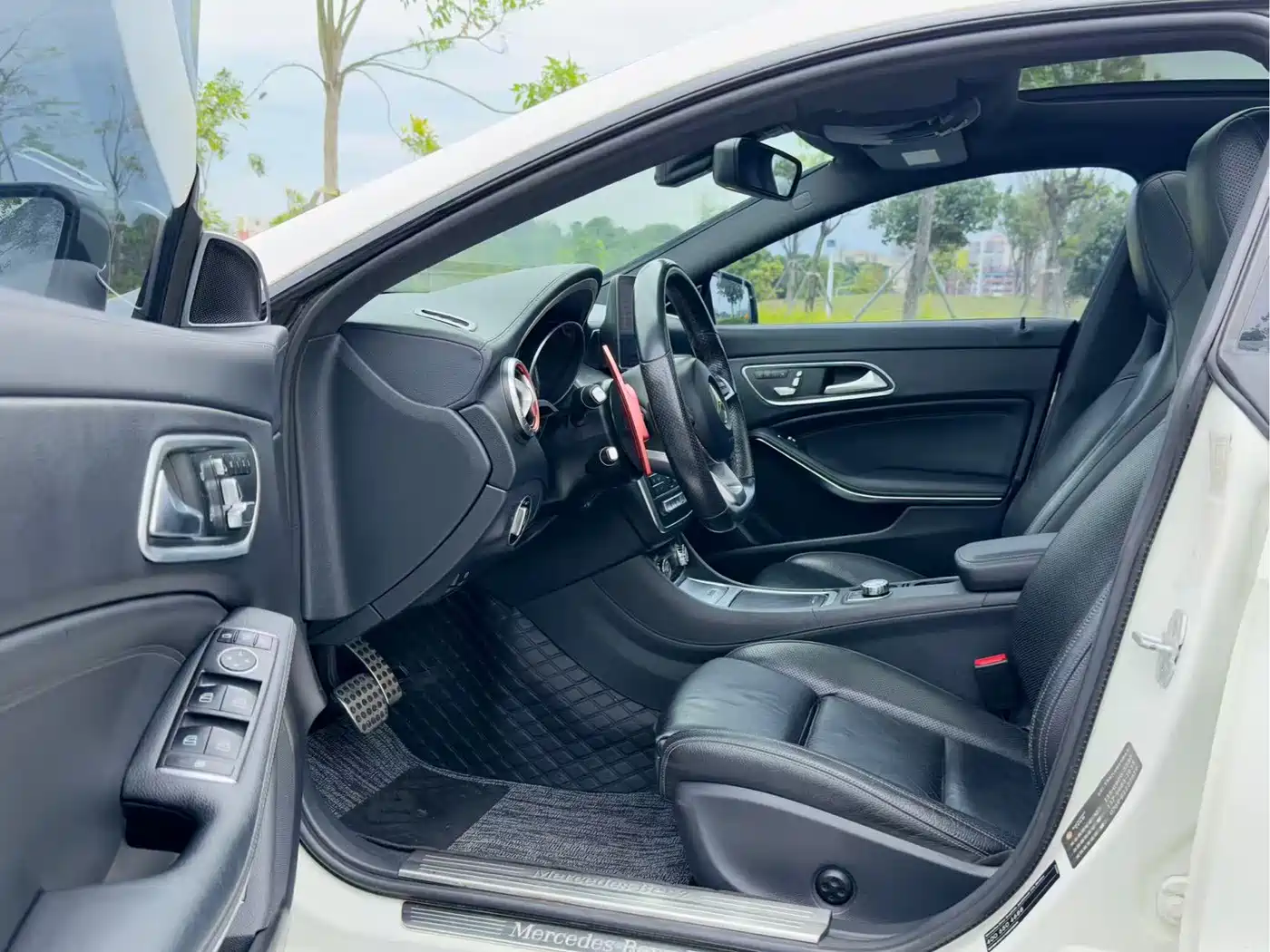 Mercedes-Benz CLA (Import) 2017 CLA 260 4MATIC фото 31