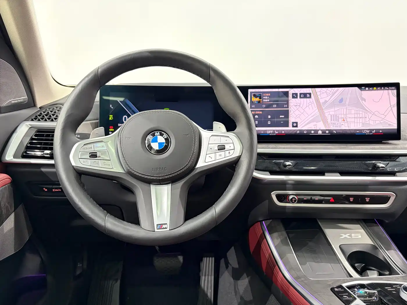 BMW X5 2025 Model xDrive 30Li Exclusive M Sport Blackout Package фото 9