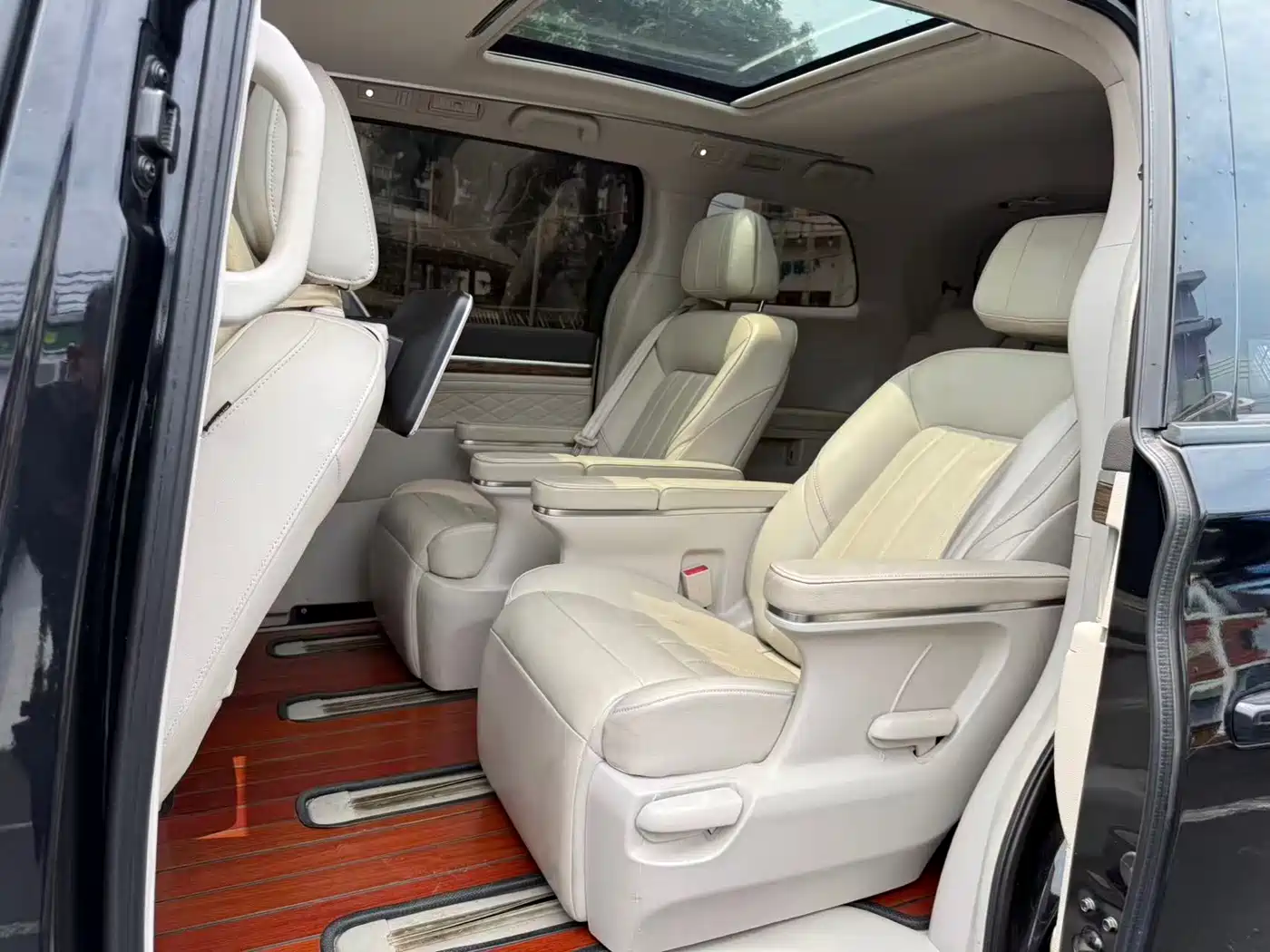 GAC Trumpchi Trumpchi M8 2018 320T Flagship Edition фото 12