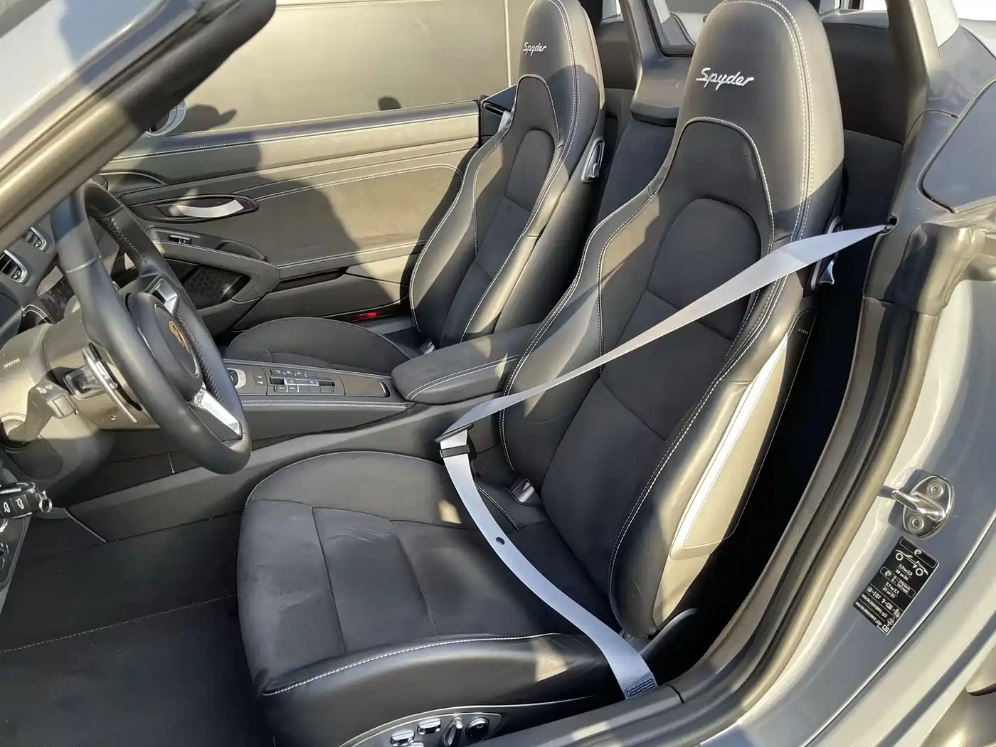 Porsche 718 2022 Spyder 2.0T фото 8