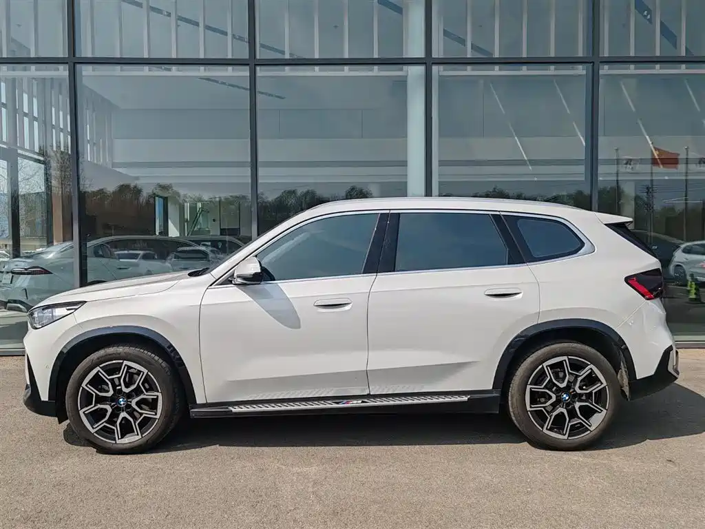 BMW X1 2025 sDrive25Li X Design Package фото 3