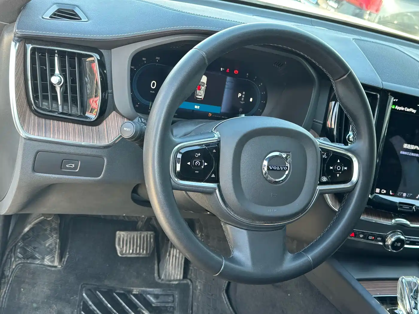 Фото 6 - Volvo XC60