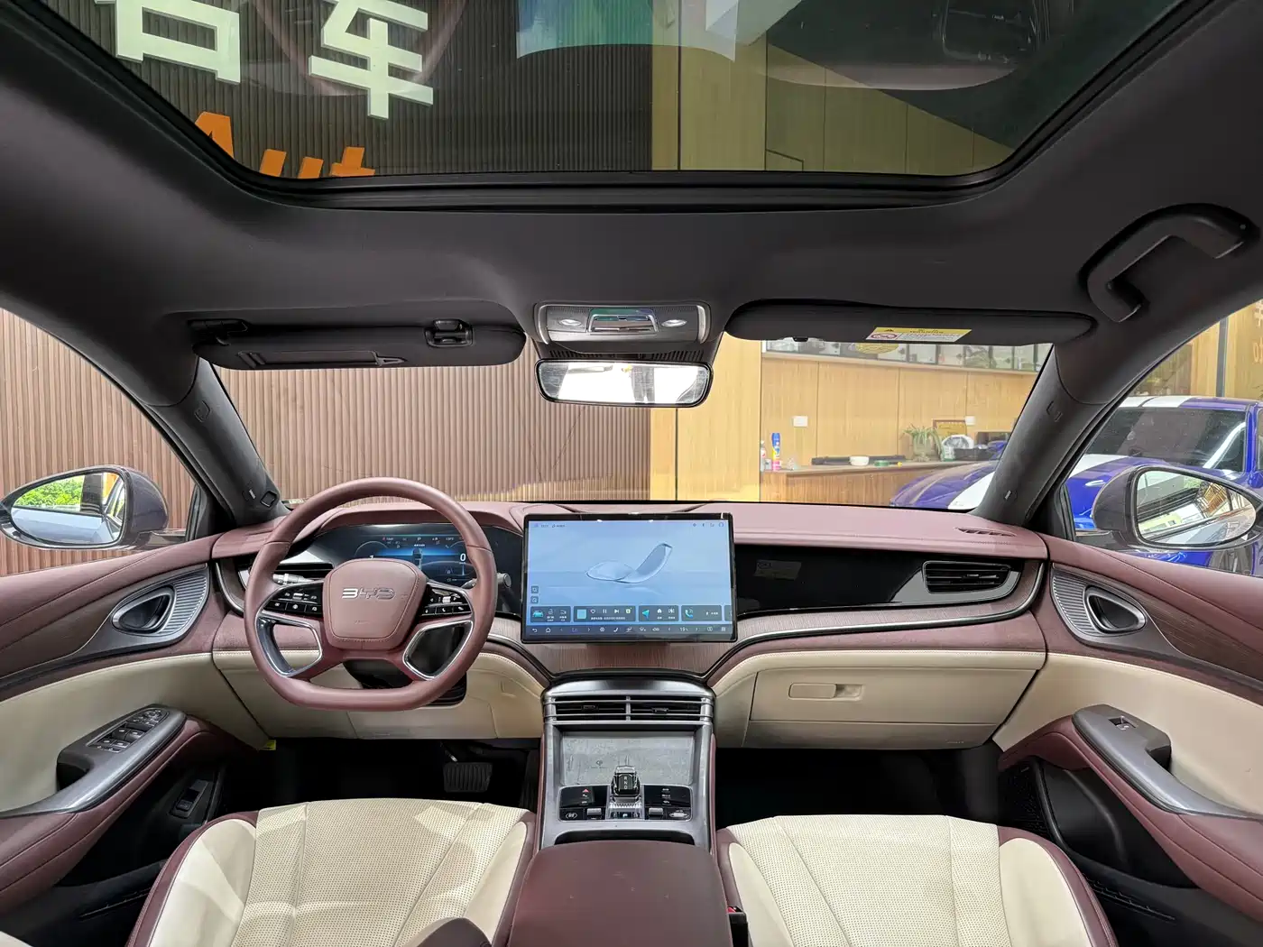 BYD Seal 2023 DM-i 1.5T 121km Premium фото 17