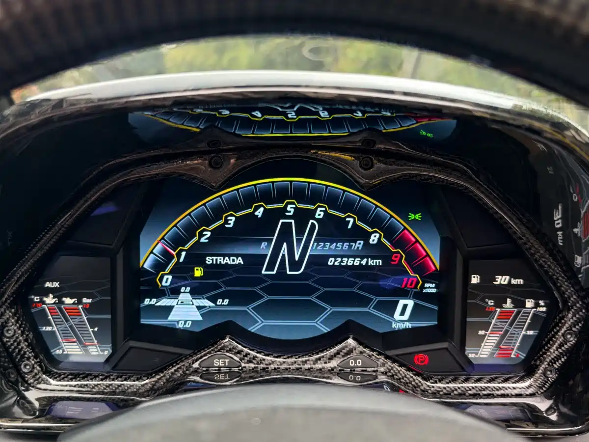 Lamborghini Aventador 2016 2013 LP 700-4 Roadster