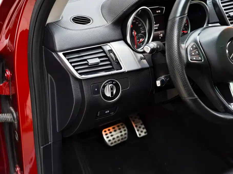 Mercedes-Benz GLE Coupe 2016 2015 GLE 400 4MATIC Coupe SUV