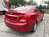 Photo 4 - Hyundai Verna