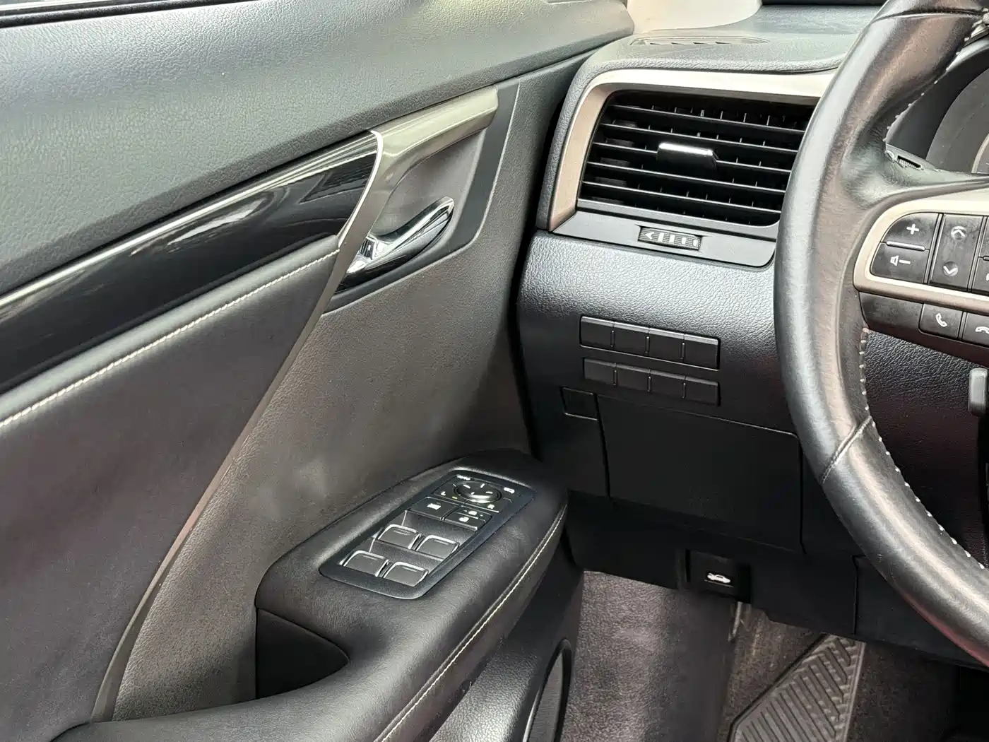 Lexus RX 2016 300 2WD Elite Edition (China V) фото 15