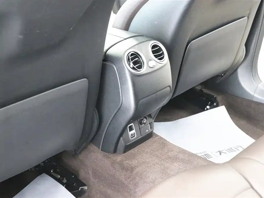 Mercedes-Benz GLC 2019 Model GLC 200 L 4MATIC фото 23
