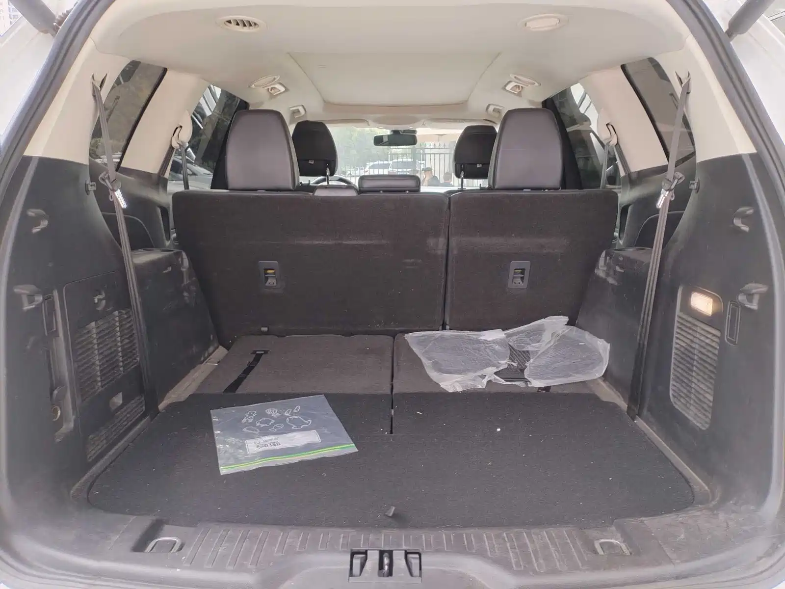 Фото 10 - Ford Edge