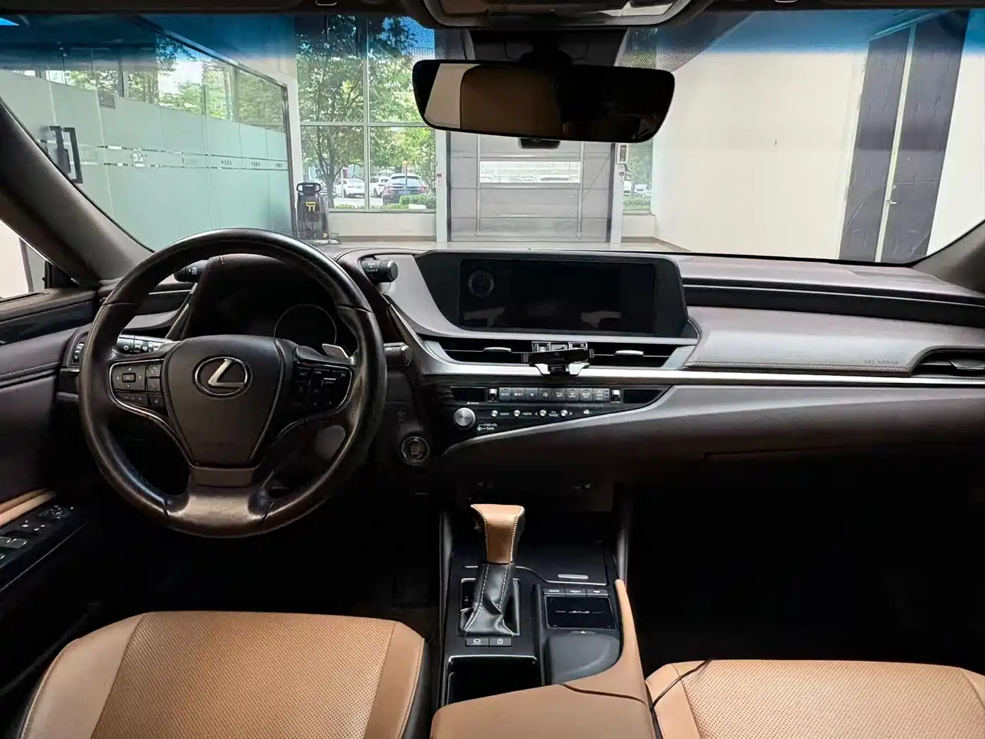Lexus ES 2020 200 Excellence фото 34