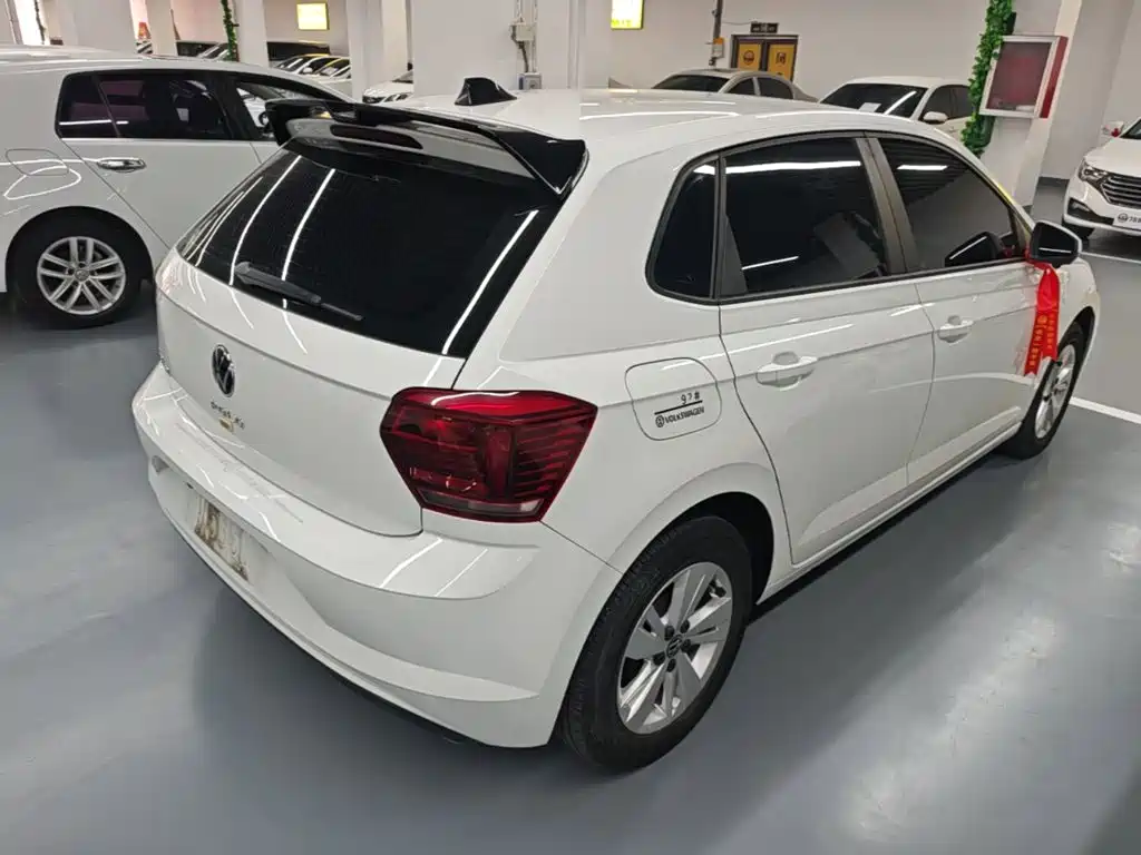 صورة 7 - Volkswagen Polo