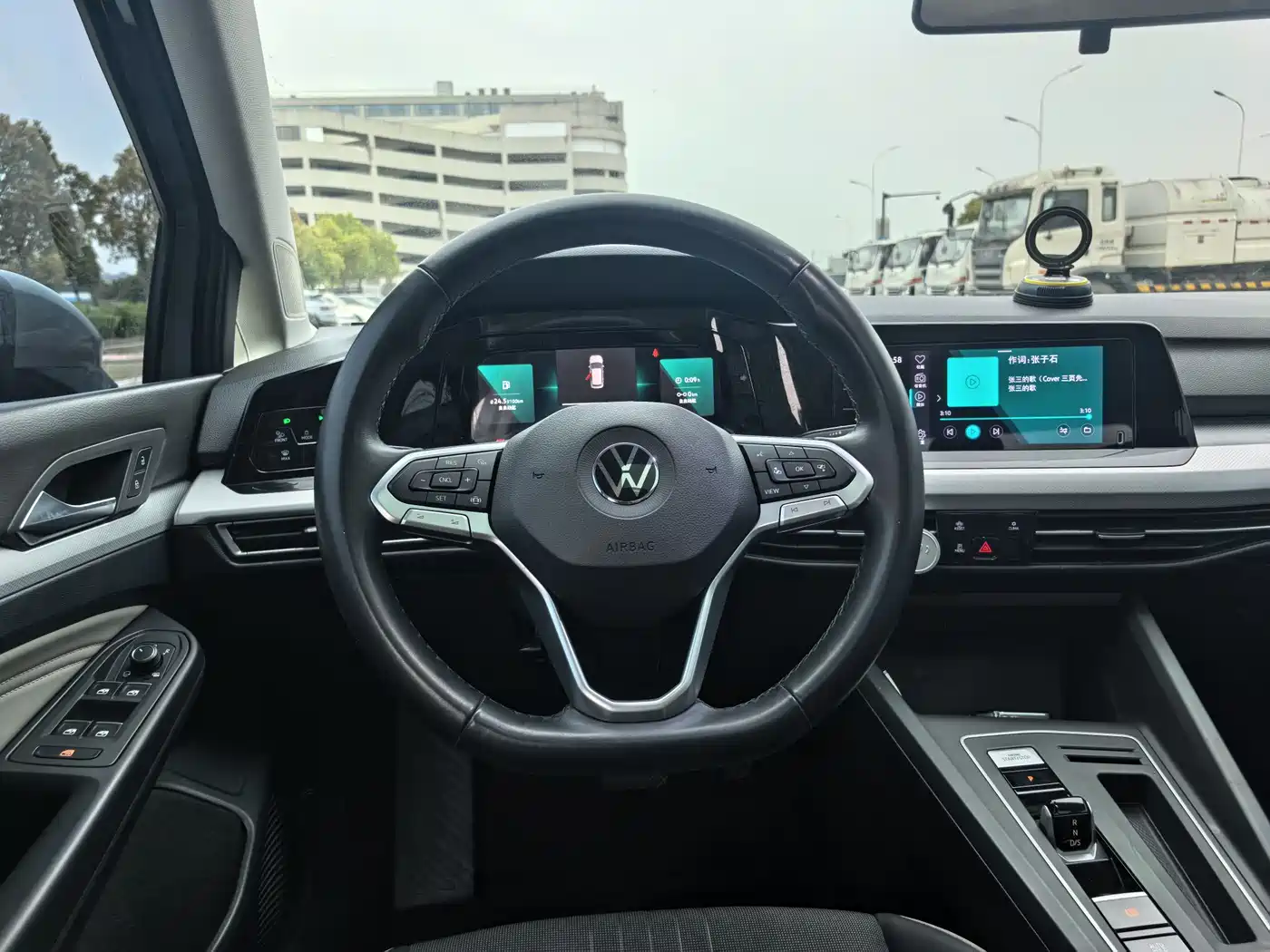 Volkswagen Golf 2021 280TSI DSG Pro Launch Edition фото 8