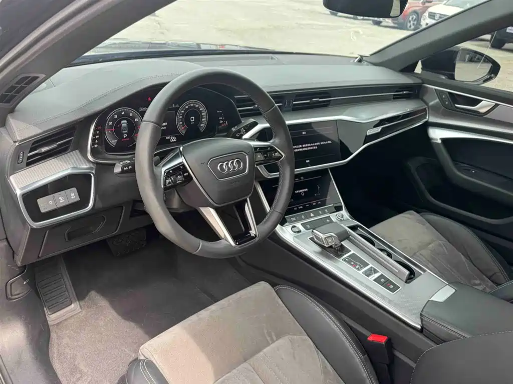 Audi A6L 2021 40 TFSI Luxury Sport фото 21