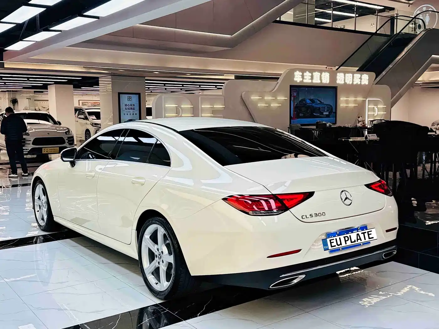 MERCEDES-BENZ CLS