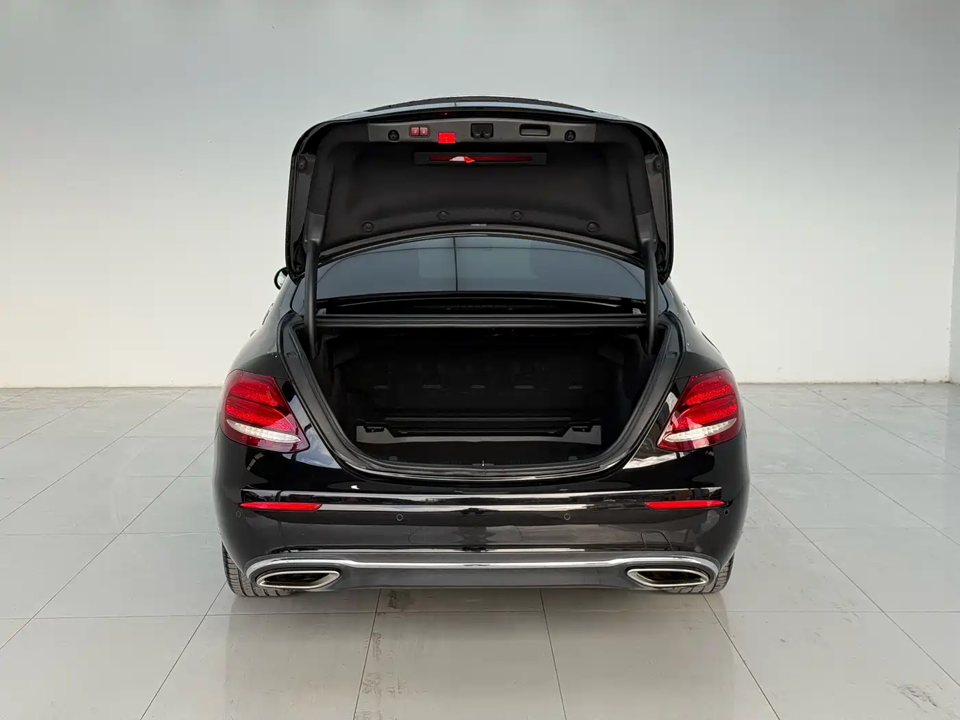 Mercedes-Benz E-Class 2020 E 300 L Fashion фото 17