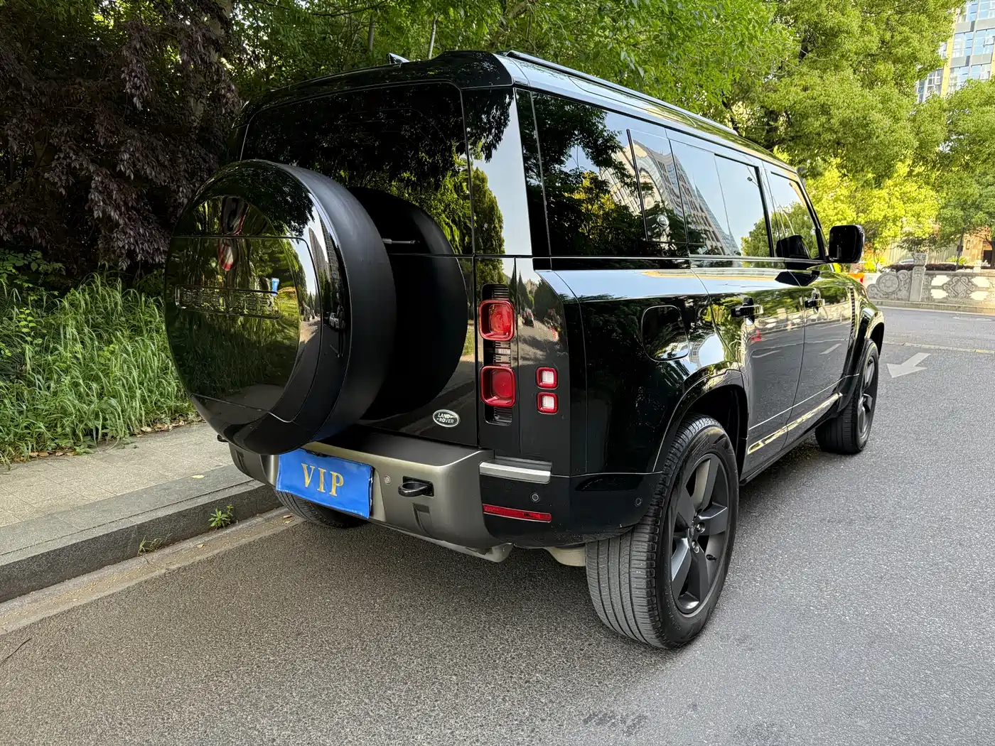 Land Rover Defender 2024 110 3.0T P400 X-DYNAMIC HSE фото 11