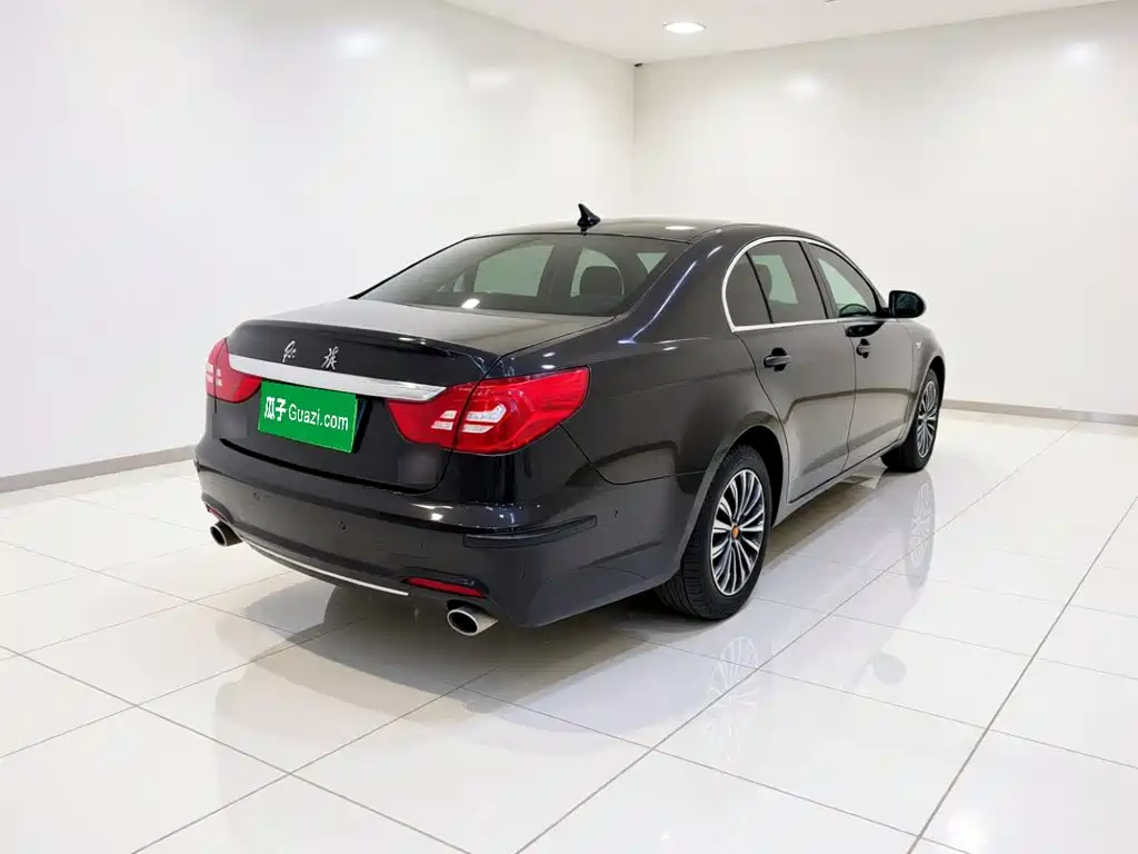 Photo 6 - Hongqi H7