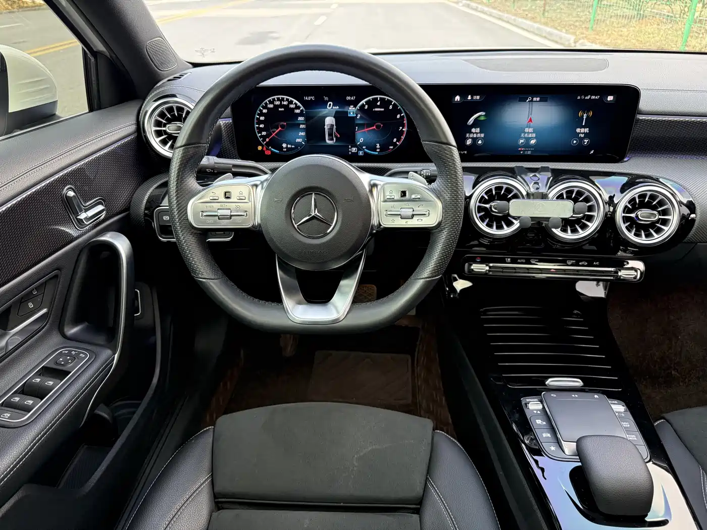Mercedes-Benz A-Class 2022 Facelift III A 200 L Sport Sedan Fashion фото 12