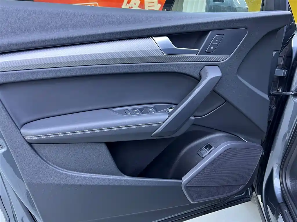 Audi Q5L 2020 45 TFSI Exclusive Fashion фото 16