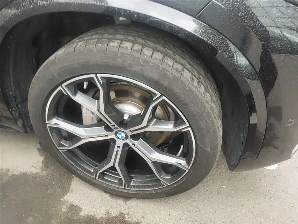 BMW X5 2023 xDrive 30Li Premium M Sport Package фото 14