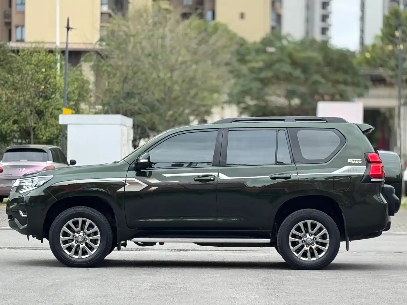 Toyota Prado 2019 3.5L Automatic TX-L Zunxiang Edition with Rear-mounted Spare Tire фото 5