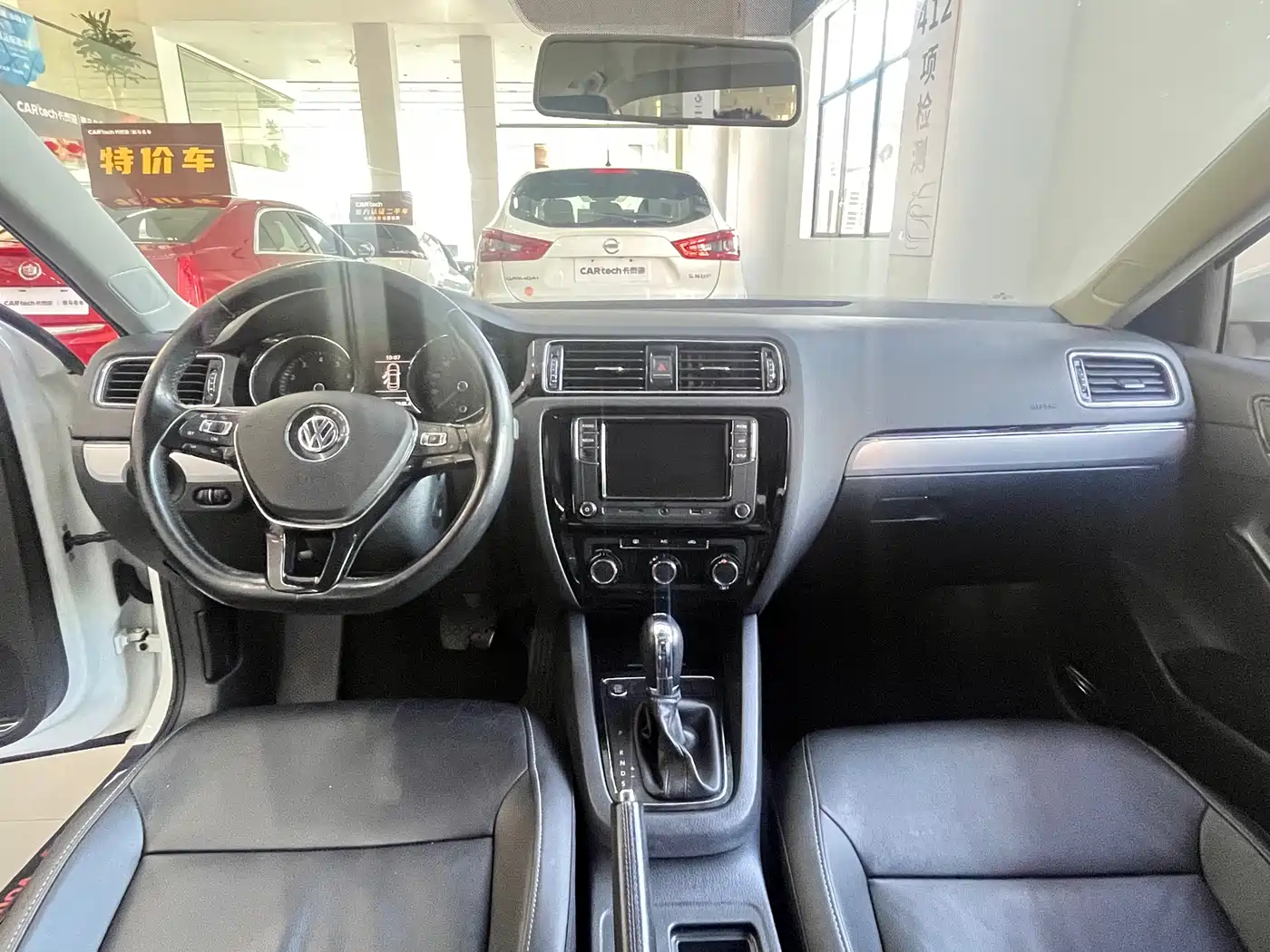 Volkswagen Sagitar 2018 280TSI DSG Comfort фото 8