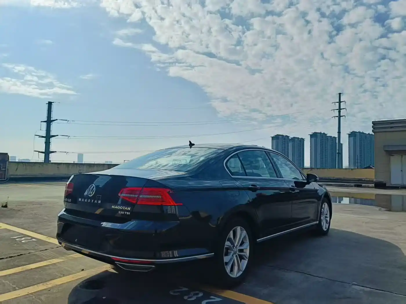 Volkswagen Magotan 2019 330TSI DSG Luxury China V фото 8