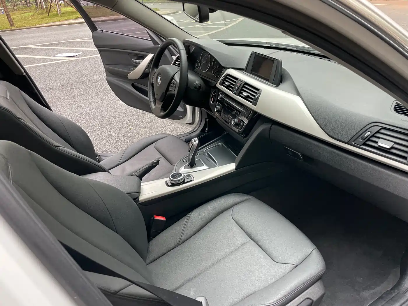 BMW 3 Series 2016 320Li Progressive фото 14