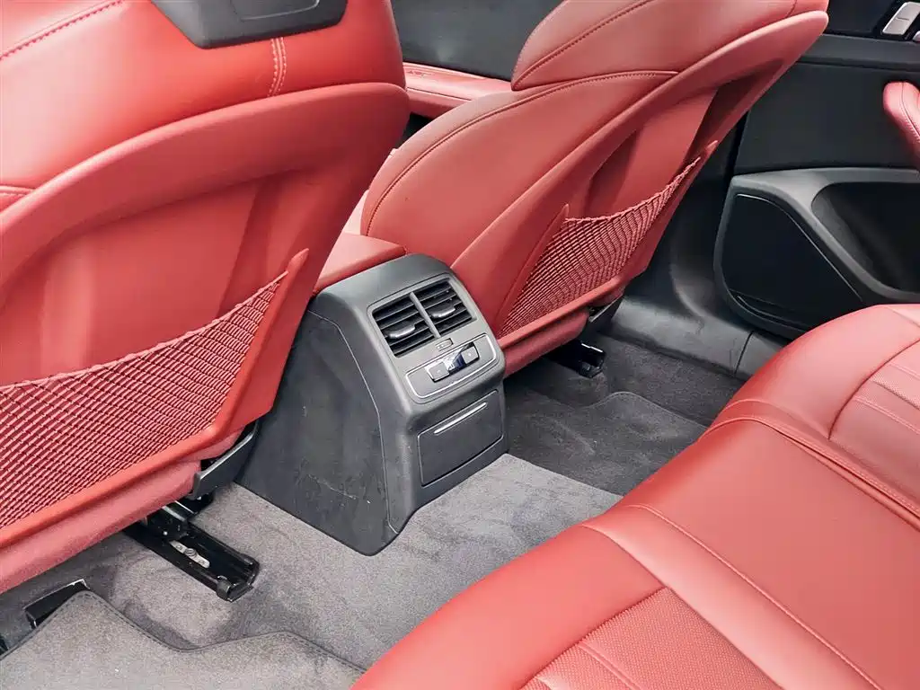 Audi A4L 2024 40 TFSI Luxury Dynamic фото 9