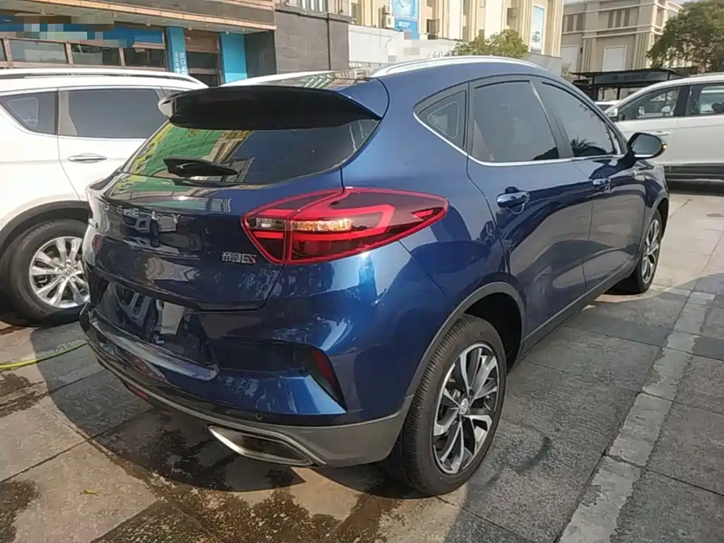 صورة 7 - Geely Emgrand GS