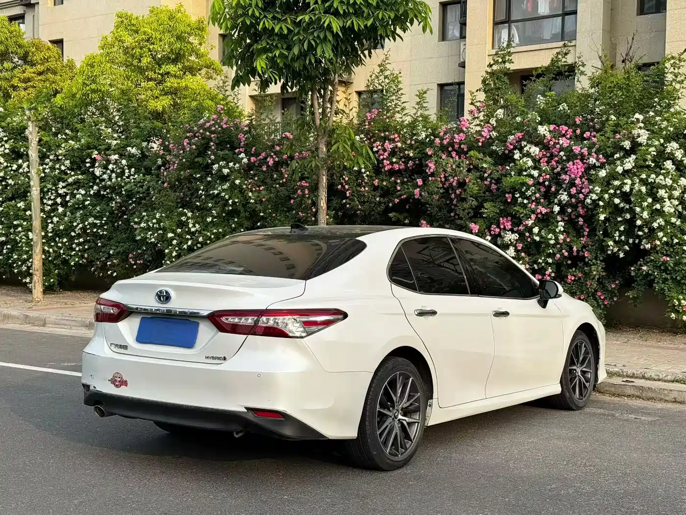 Toyota Camry 2021 Hybrid 2.5HG Luxury Edition фото 9