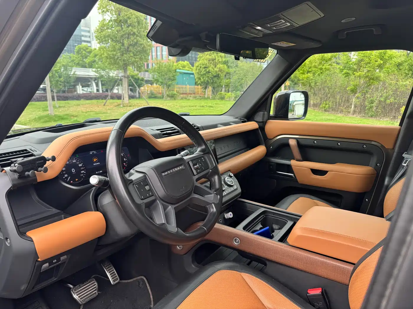 Land Rover Defender 2020 Model 110 P400 X фото 7