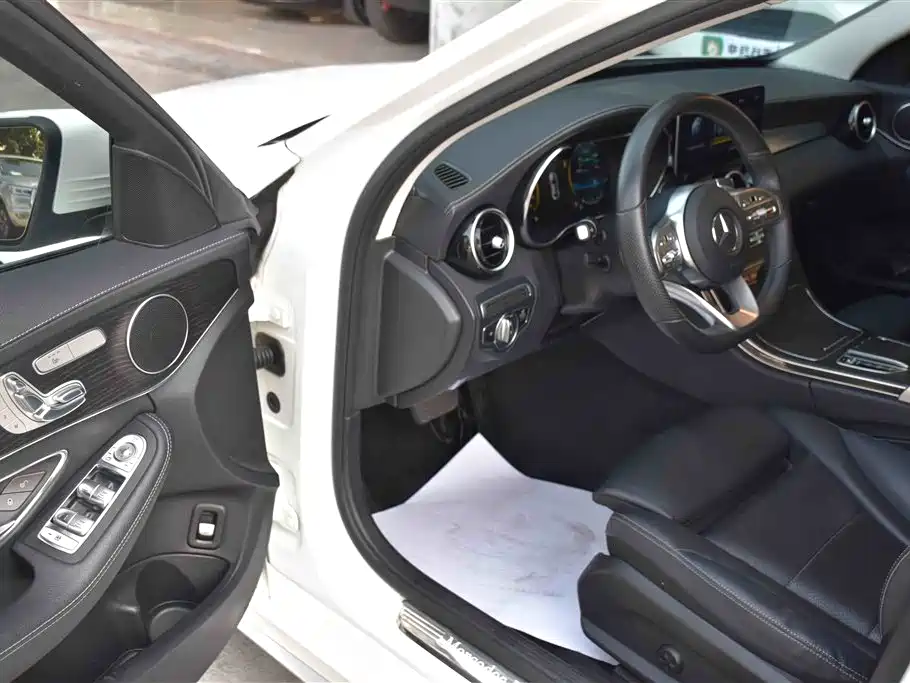 Mercedes-Benz C-Class 2021 C 260 L Sport Edition 4MATIC фото 6