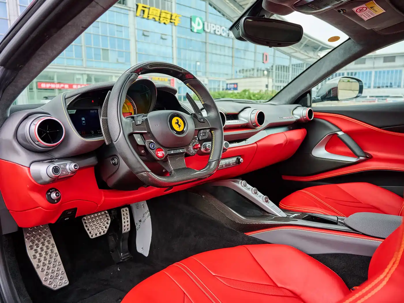 Ferrari 812 2019 2017 6.5L Superfast