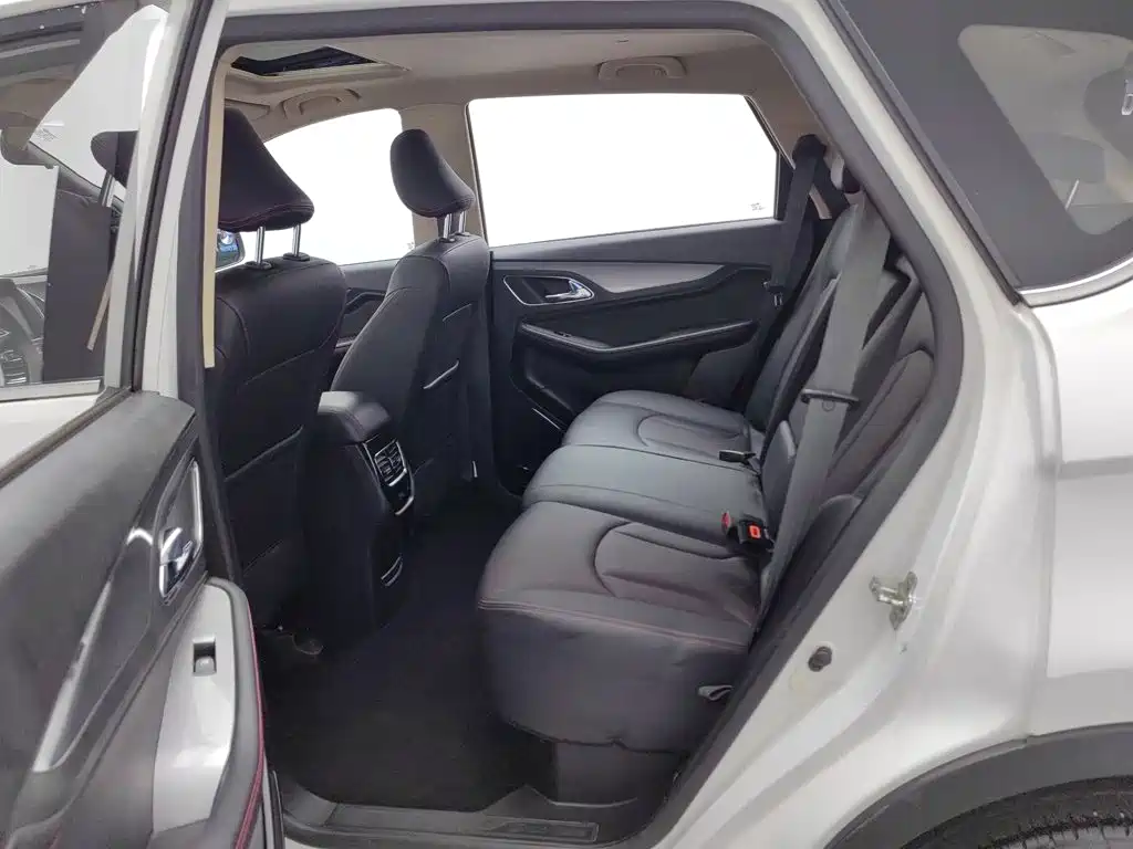 Baojun 560 2015 2015 1.8L Manual Luxury