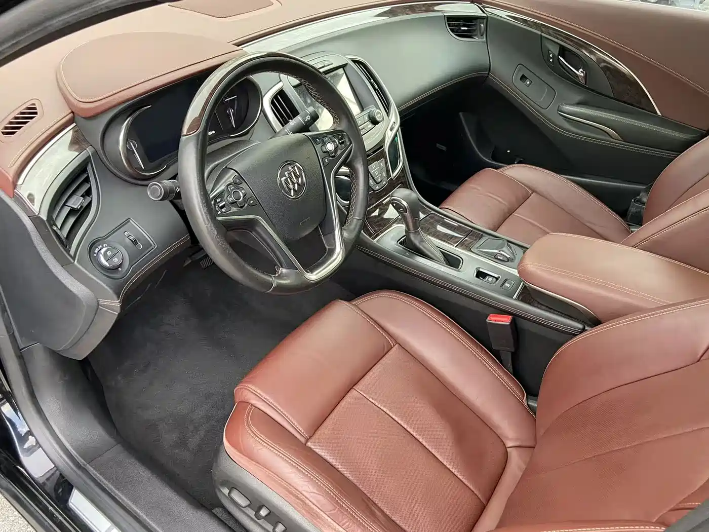 Фото 9 - Buick LaCrosse