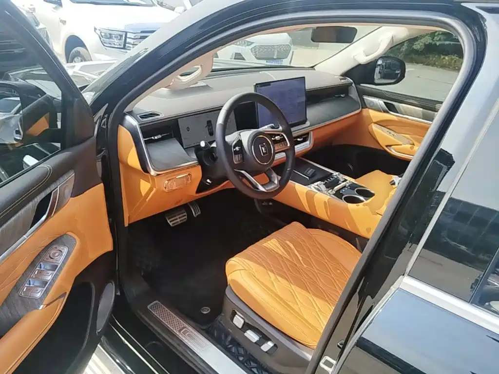 Фото 21 - Tank 500 EV