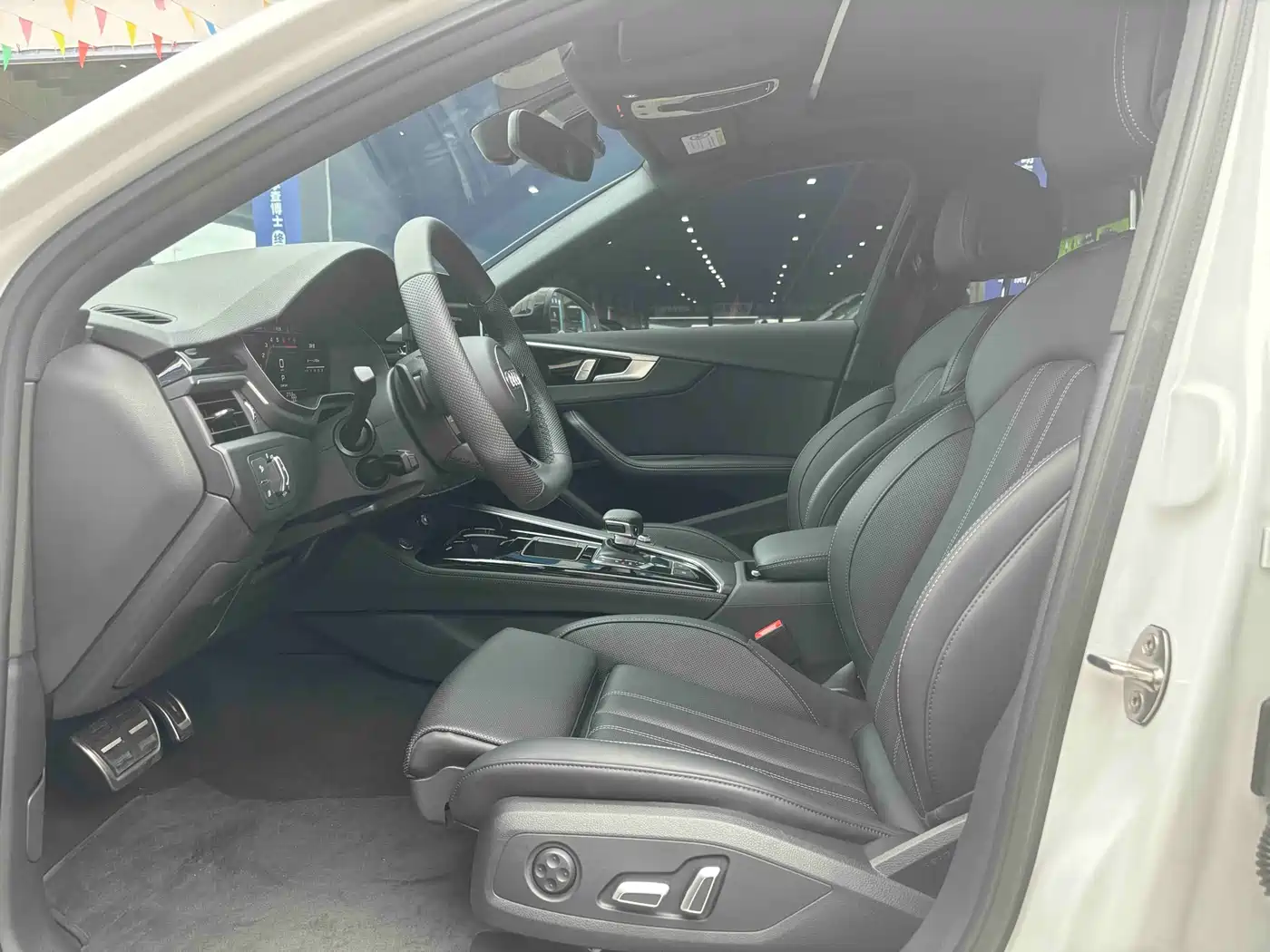 Audi A4L 2024 40 TFSI Luxury Dynamic фото 12