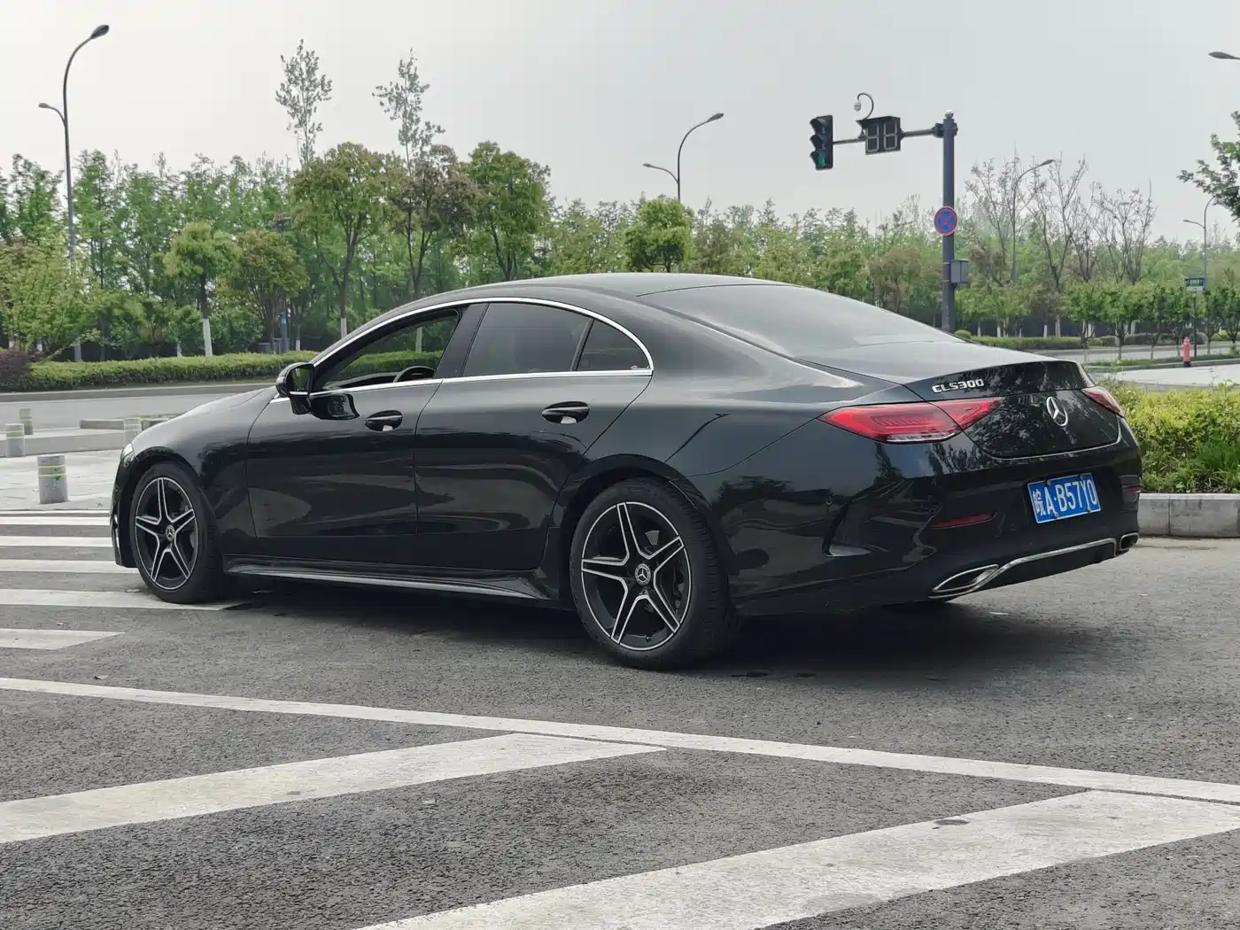 MERCEDES-BENZ CLS