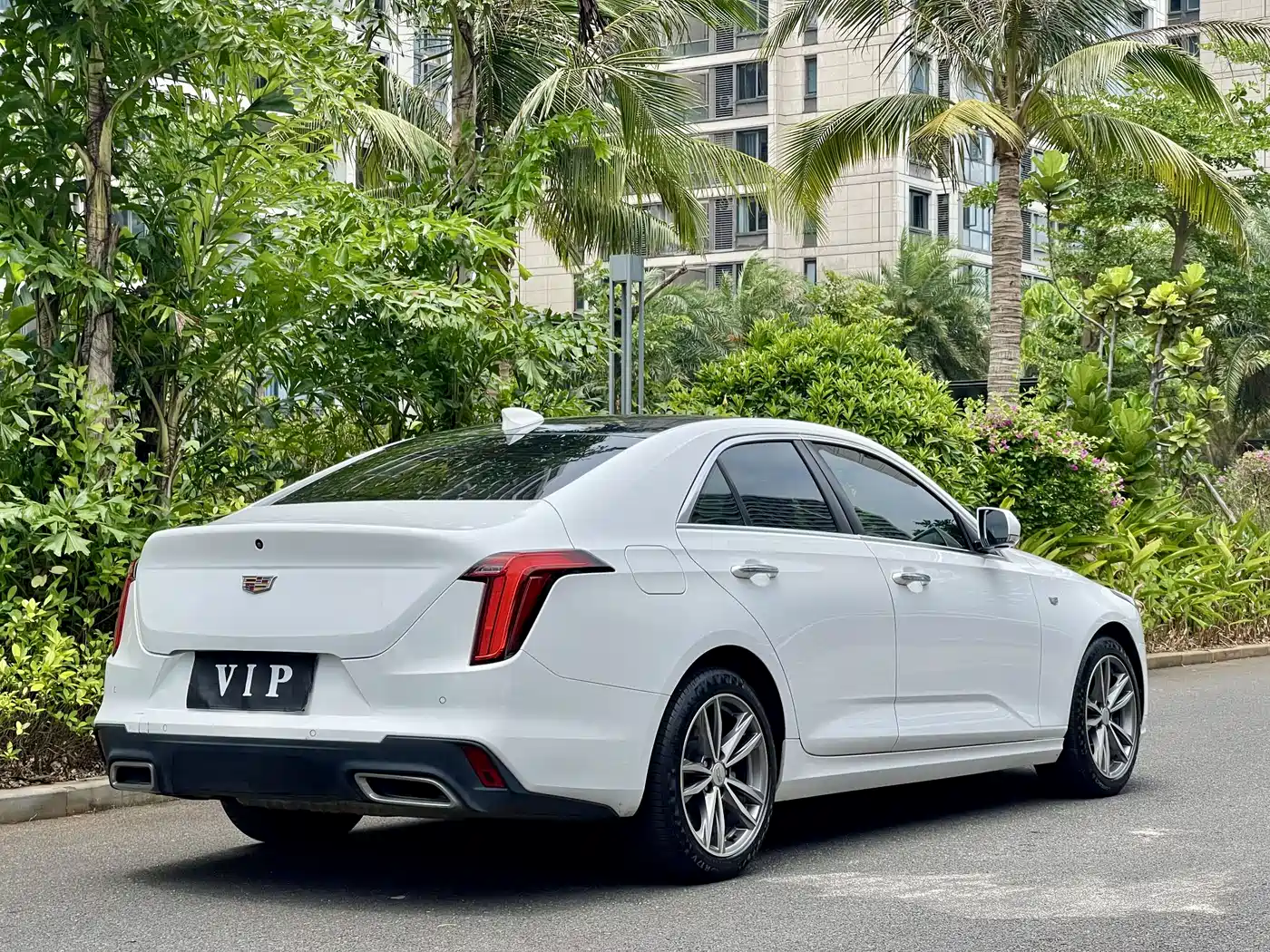 CADILLAC CT4