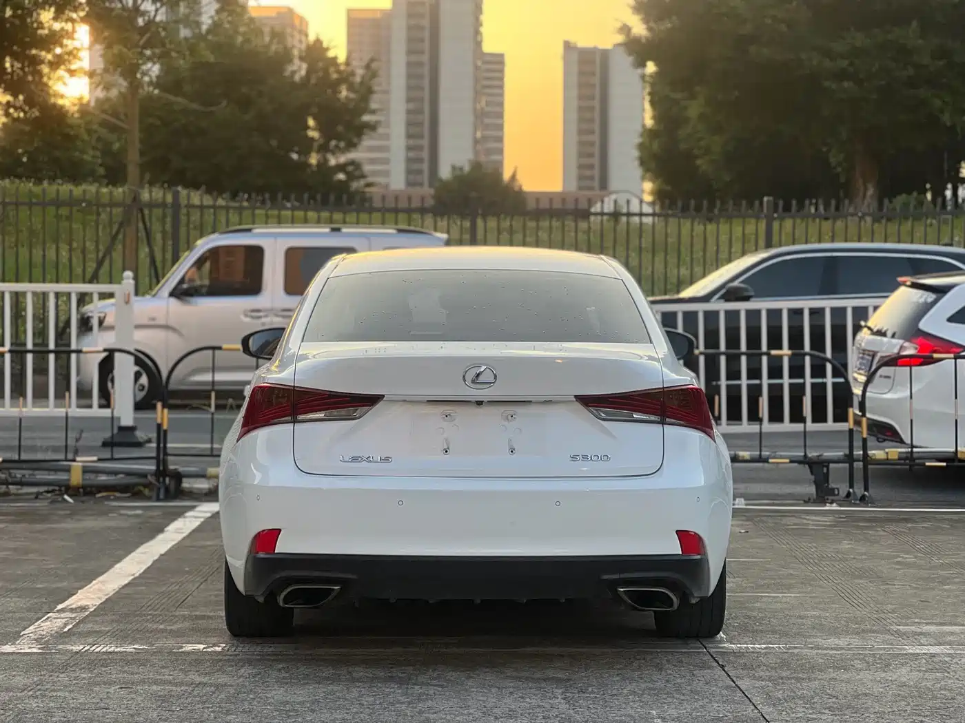 Lexus IS 2018 2017 300 F SPORT