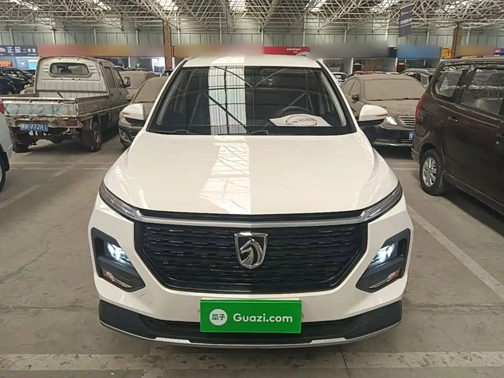 Baojun 530 2020 2020 1.5T Manual Luxury 7-seater