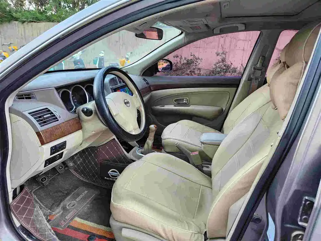 Nissan Sylphy 2010 2009 1.6XL Manual Luxury Sunroof Edition