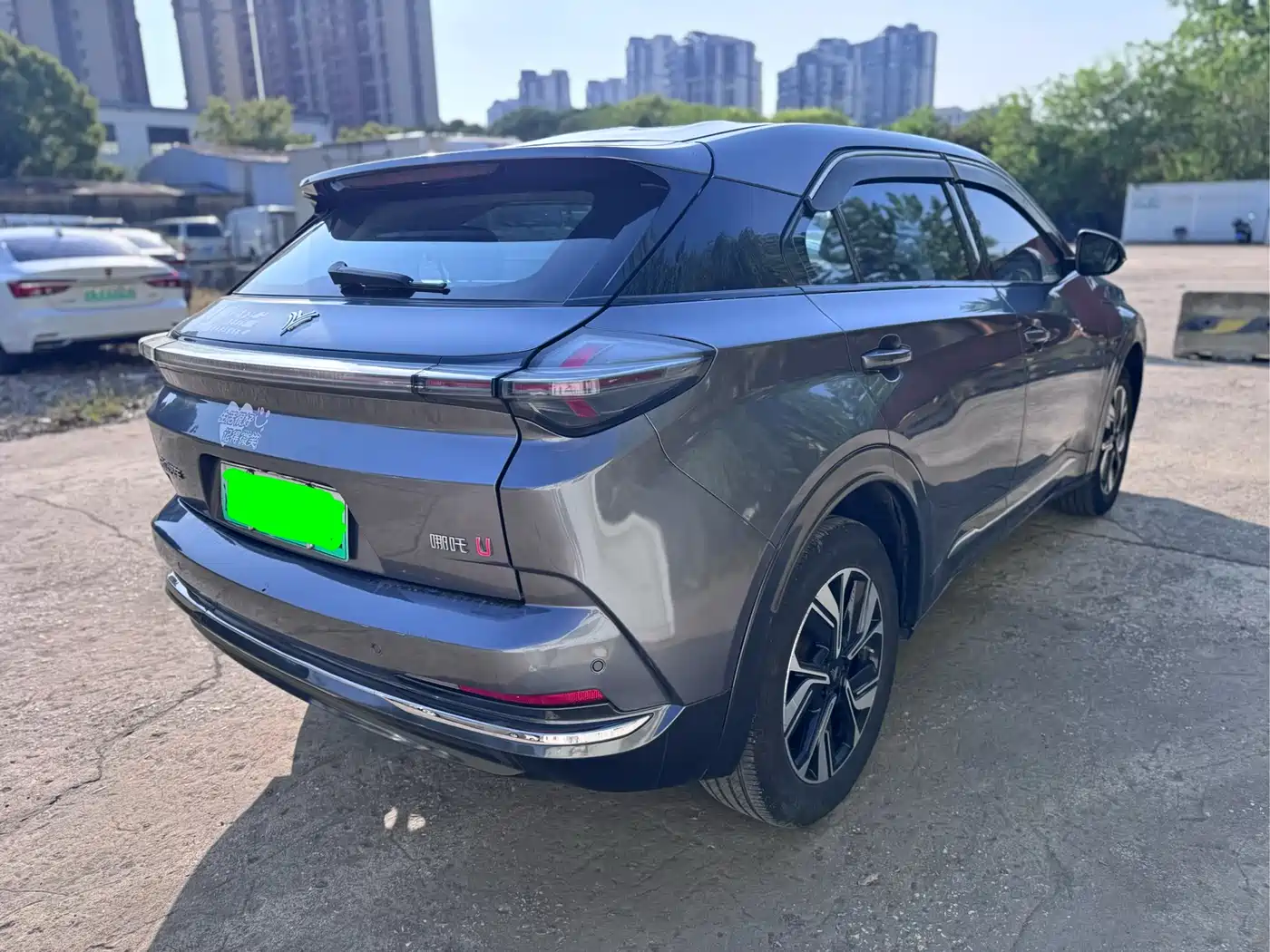 NEZHA AUTOMOBILE NEZHA U