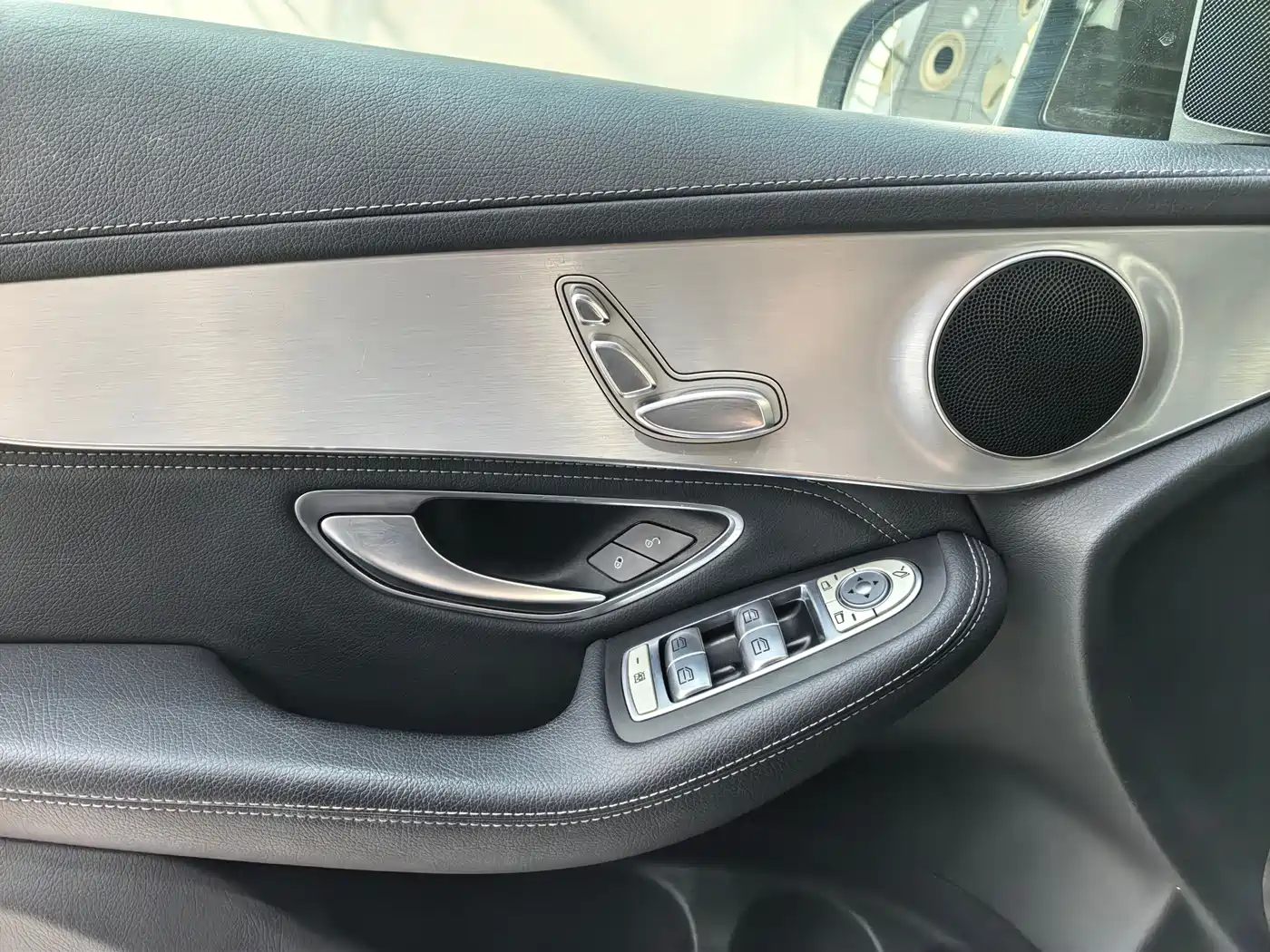 Mercedes-Benz GLC 2016 GLC 200 4MATIC фото 17