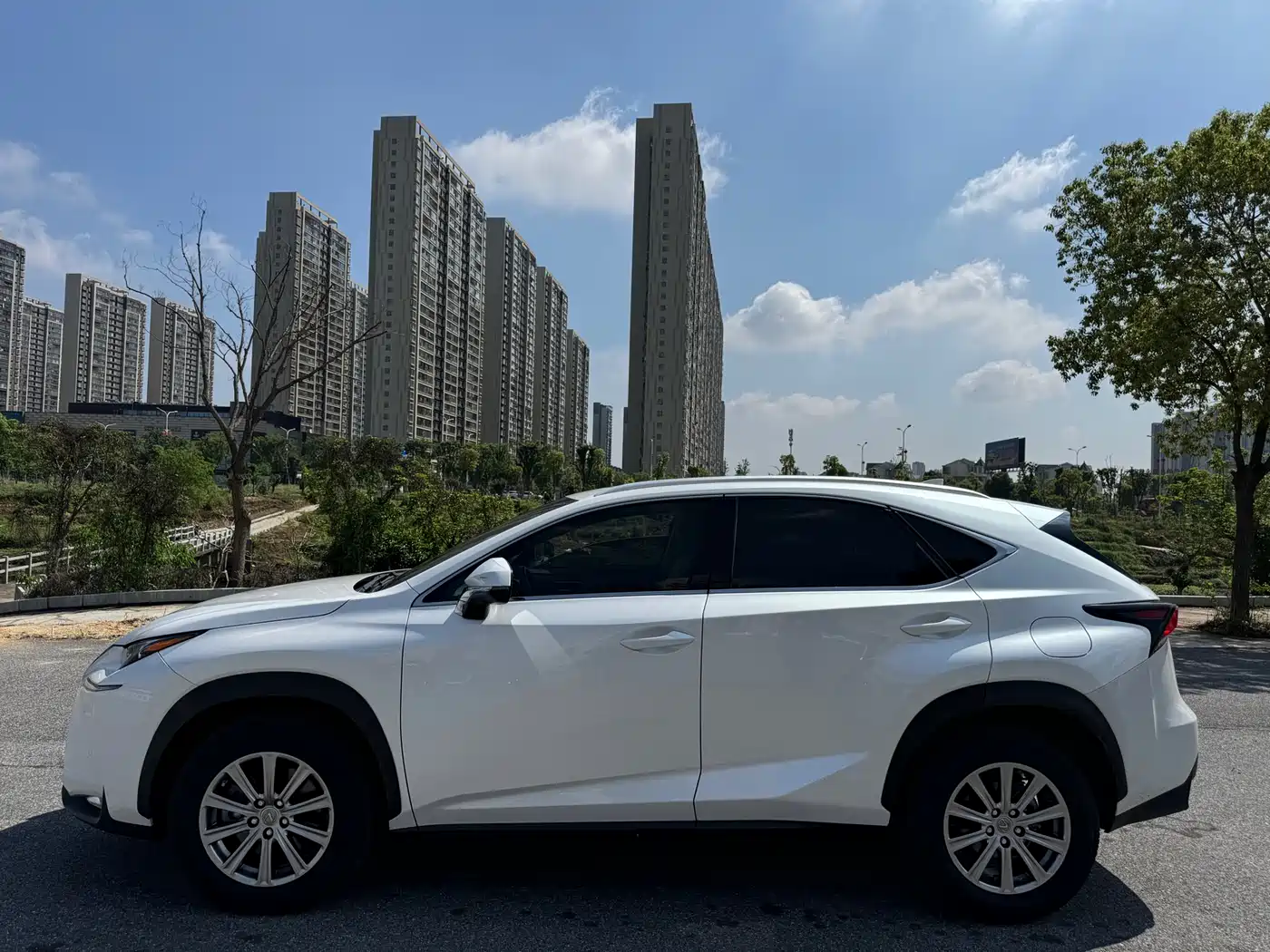 Lexus NX 2016 200 AWD F Sport фото 3